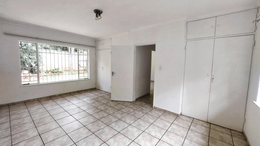 To Let 2 Bedroom Property for Rent in Craighall Park Gauteng