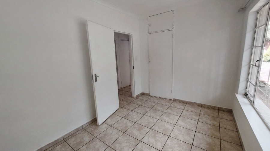 To Let 2 Bedroom Property for Rent in Craighall Park Gauteng