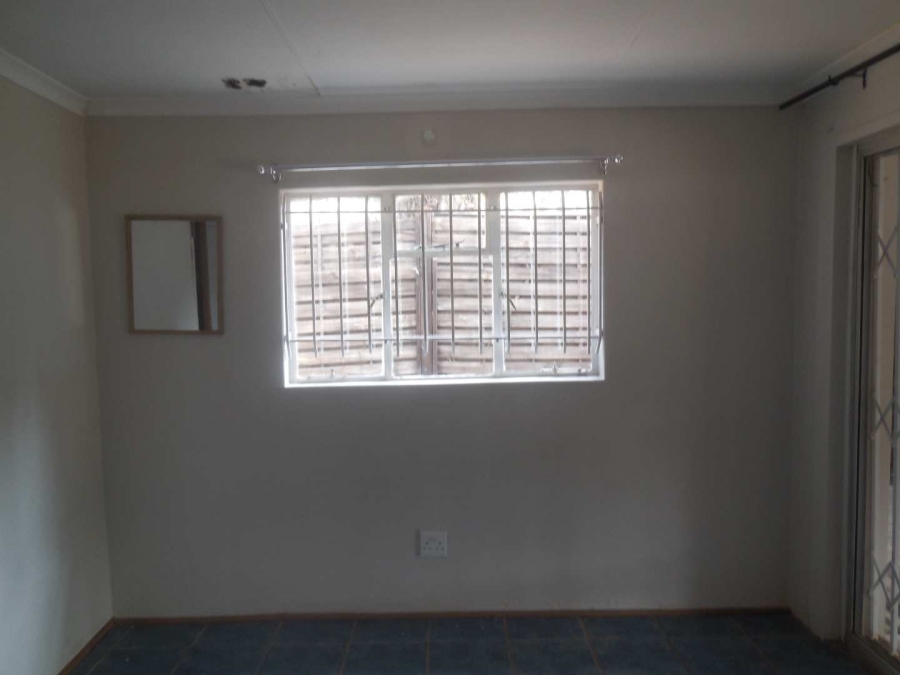 To Let 2 Bedroom Property for Rent in Kilner Park Gauteng