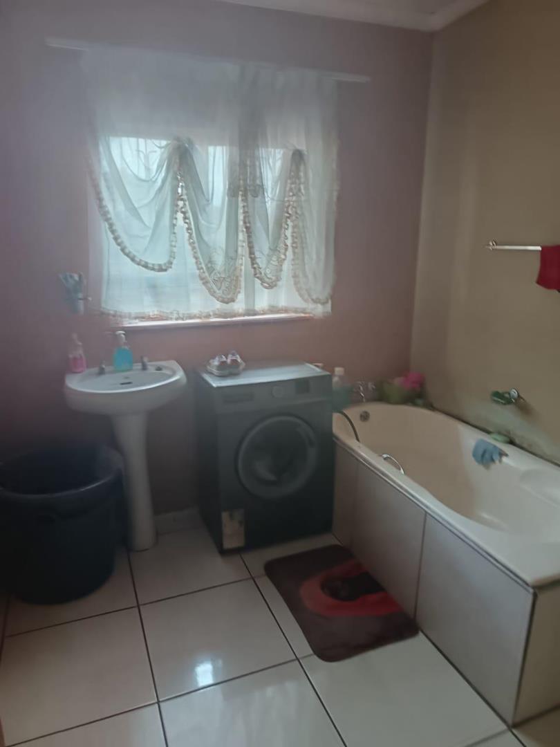 3 Bedroom Property for Sale in Mabopane Gauteng