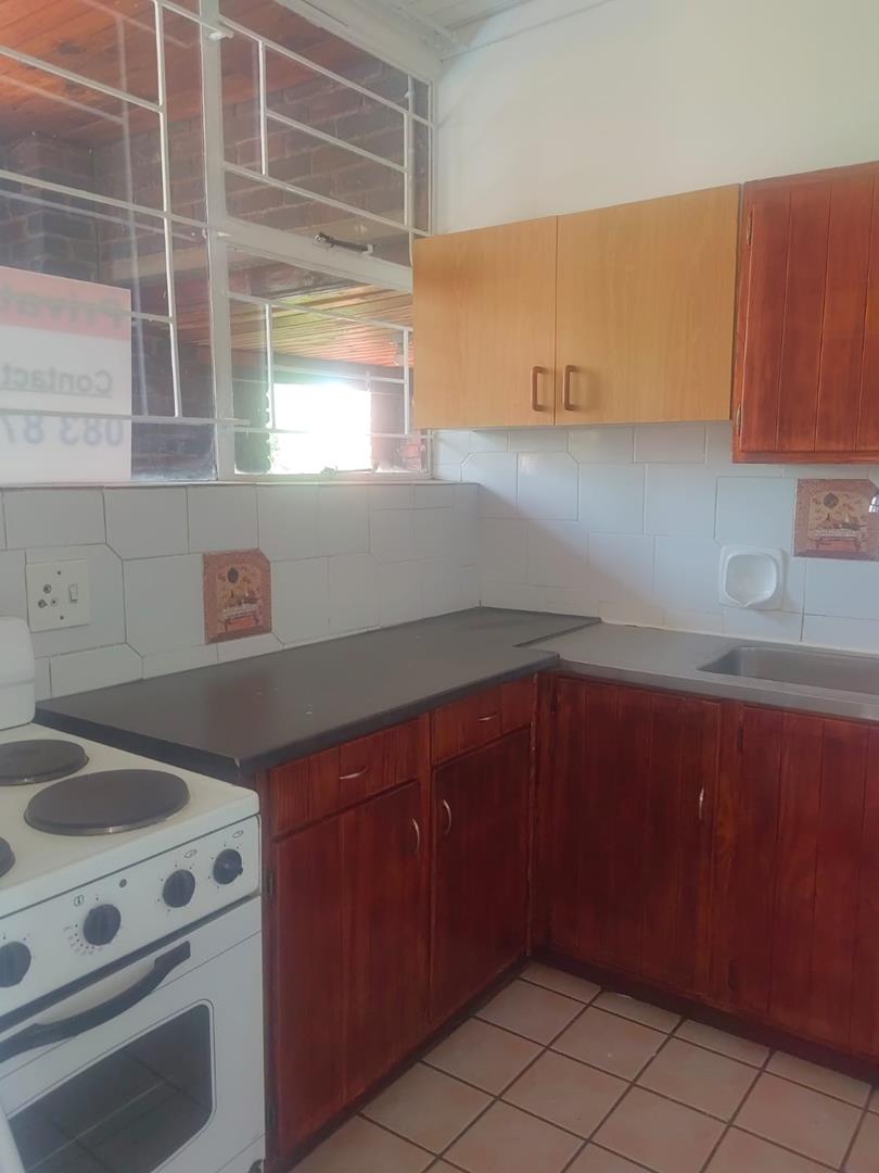 1 Bedroom Property for Sale in Windsor East Gauteng