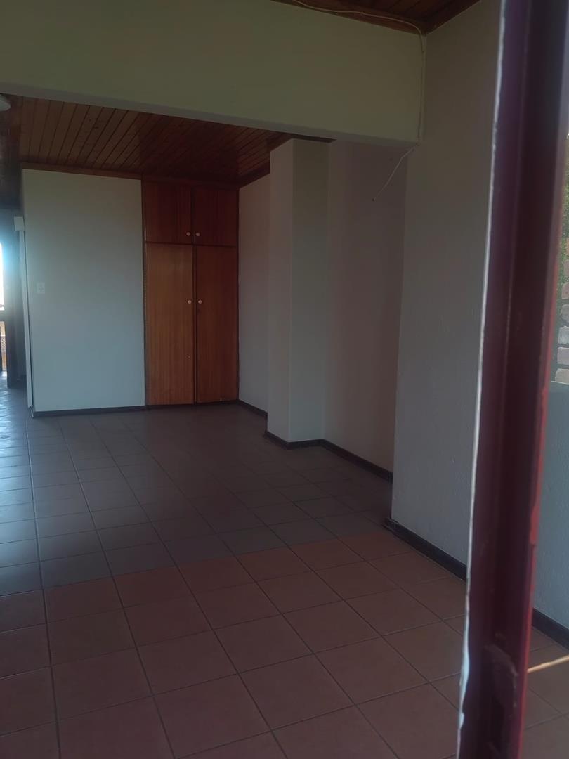 1 Bedroom Property for Sale in Windsor East Gauteng