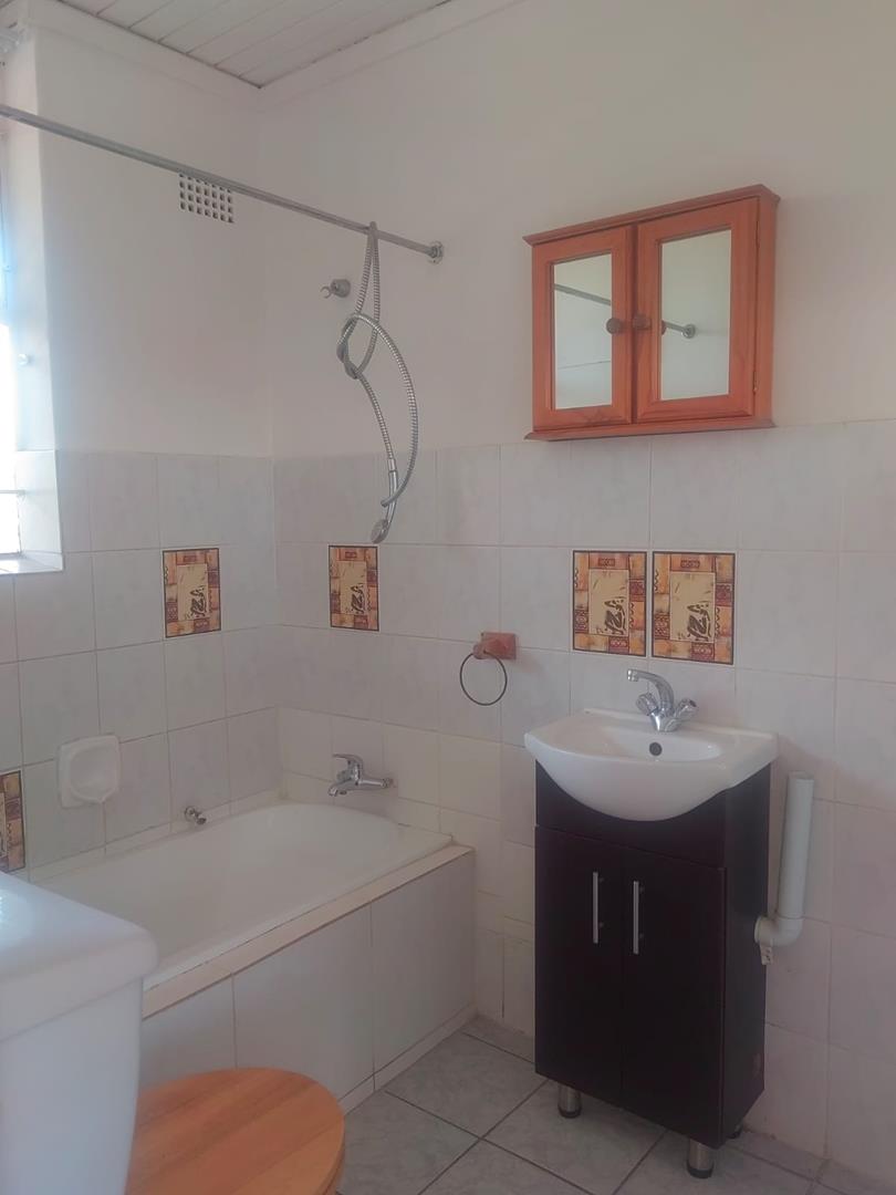 1 Bedroom Property for Sale in Windsor East Gauteng