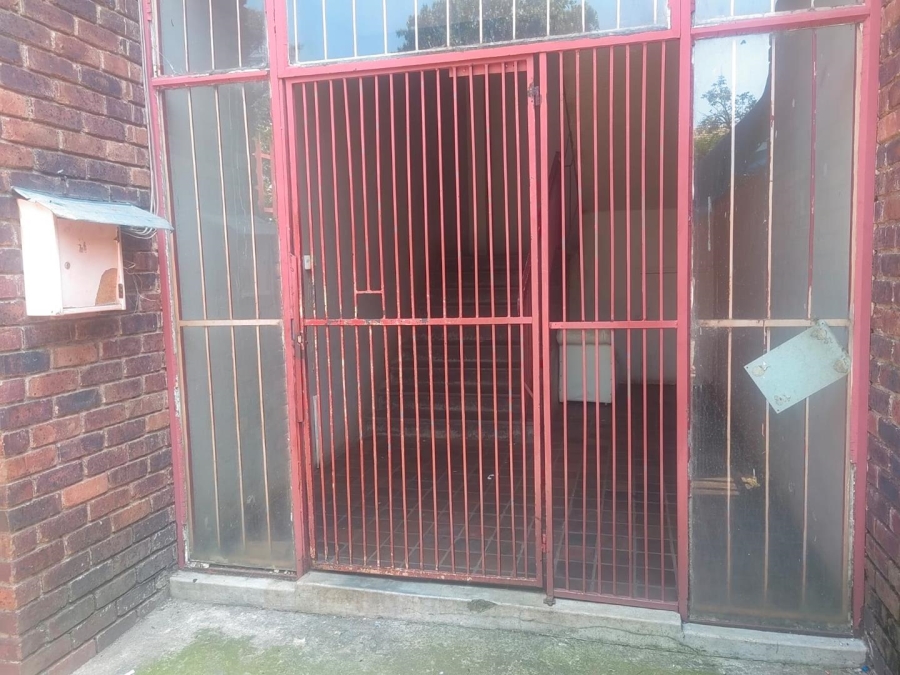 1 Bedroom Property for Sale in Windsor East Gauteng