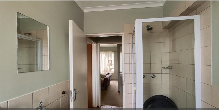 2 Bedroom Property for Sale in Terenure Gauteng