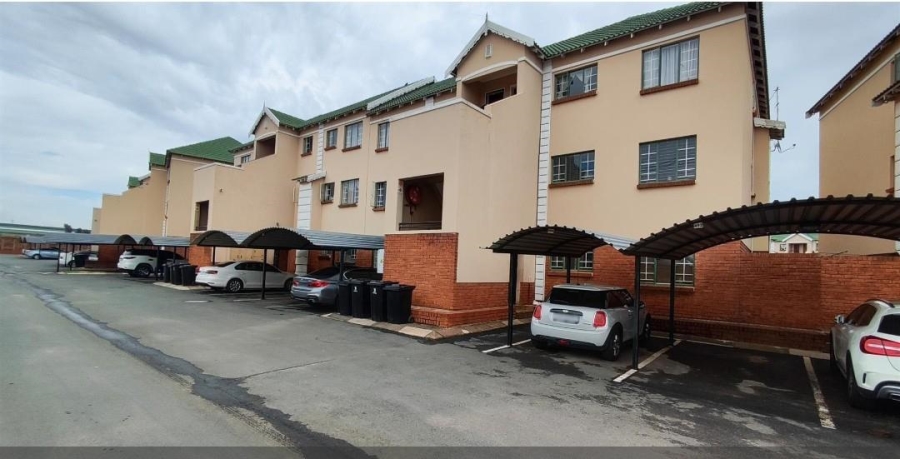 2 Bedroom Property for Sale in Terenure Gauteng