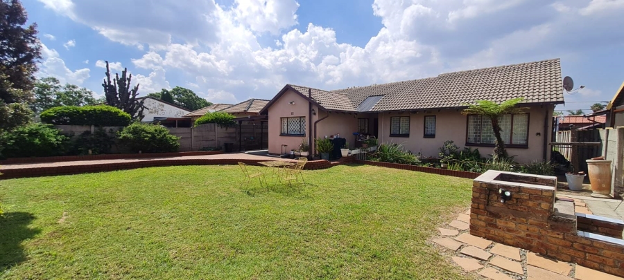 3 Bedroom Property for Sale in Elandspark Gauteng