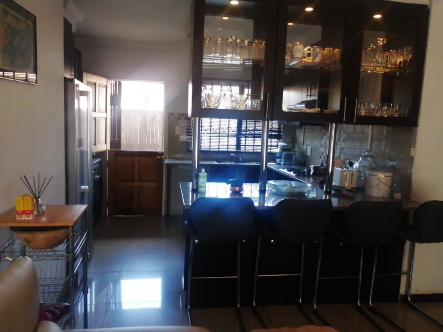 3 Bedroom Property for Sale in Brackendowns Gauteng