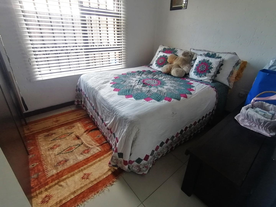 3 Bedroom Property for Sale in Brackendowns Gauteng