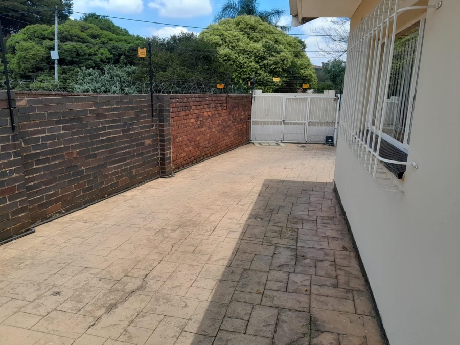 4 Bedroom Property for Sale in Florida Park Gauteng