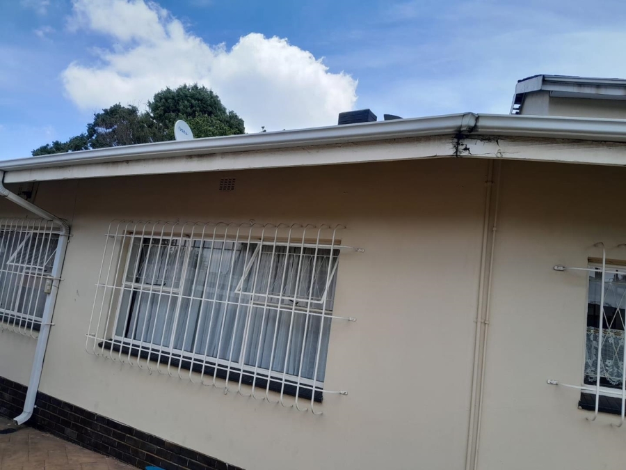 4 Bedroom Property for Sale in Florida Park Gauteng