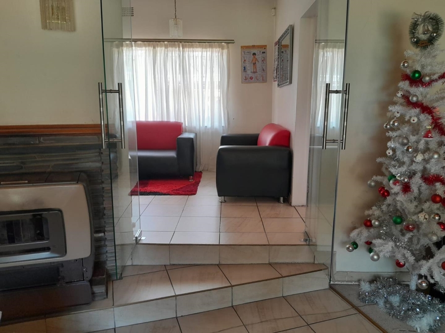 4 Bedroom Property for Sale in Florida Park Gauteng