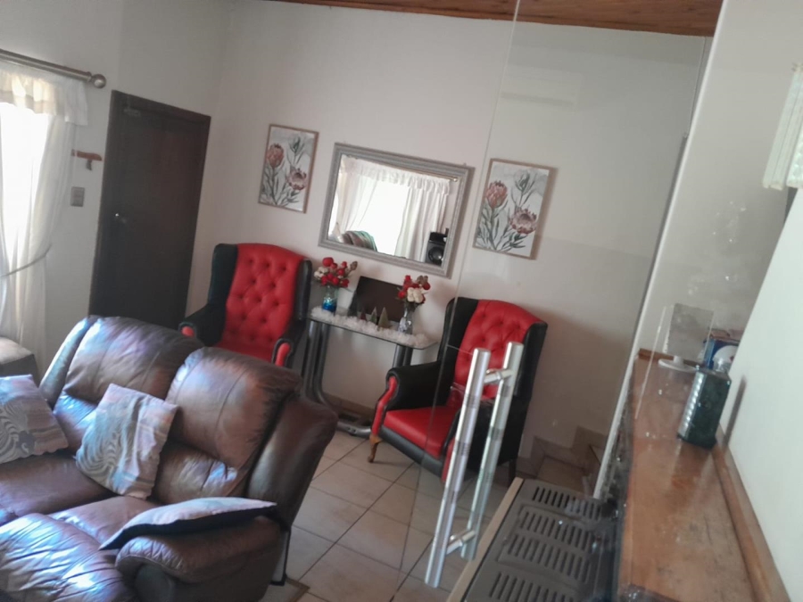 4 Bedroom Property for Sale in Florida Park Gauteng