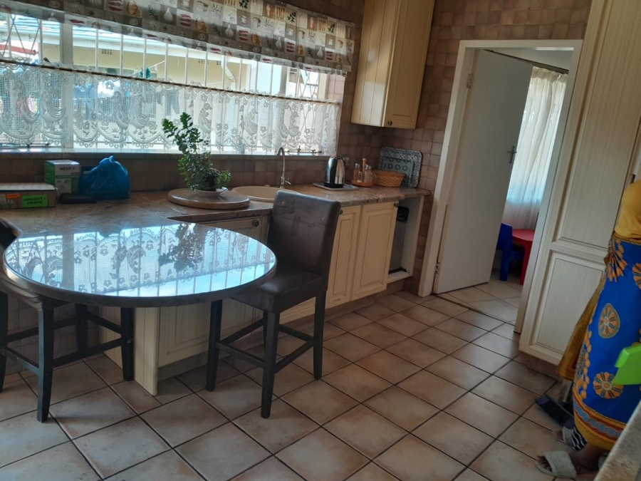 4 Bedroom Property for Sale in Florida Park Gauteng