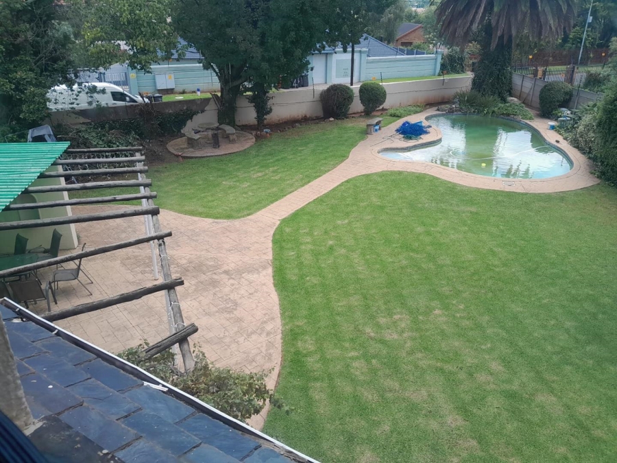 4 Bedroom Property for Sale in Florida Park Gauteng