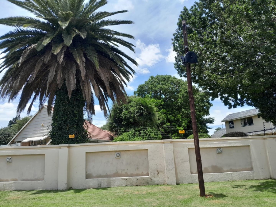 4 Bedroom Property for Sale in Florida Park Gauteng