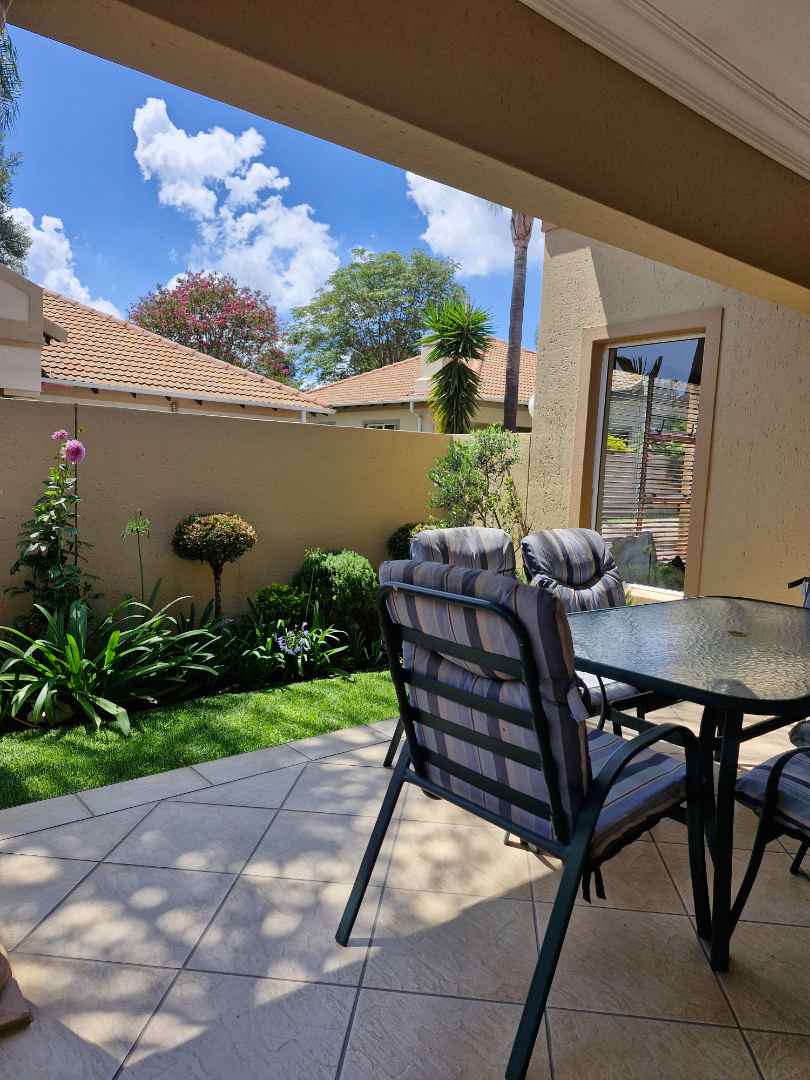 3 Bedroom Property for Sale in Parkhill Gardens Gauteng