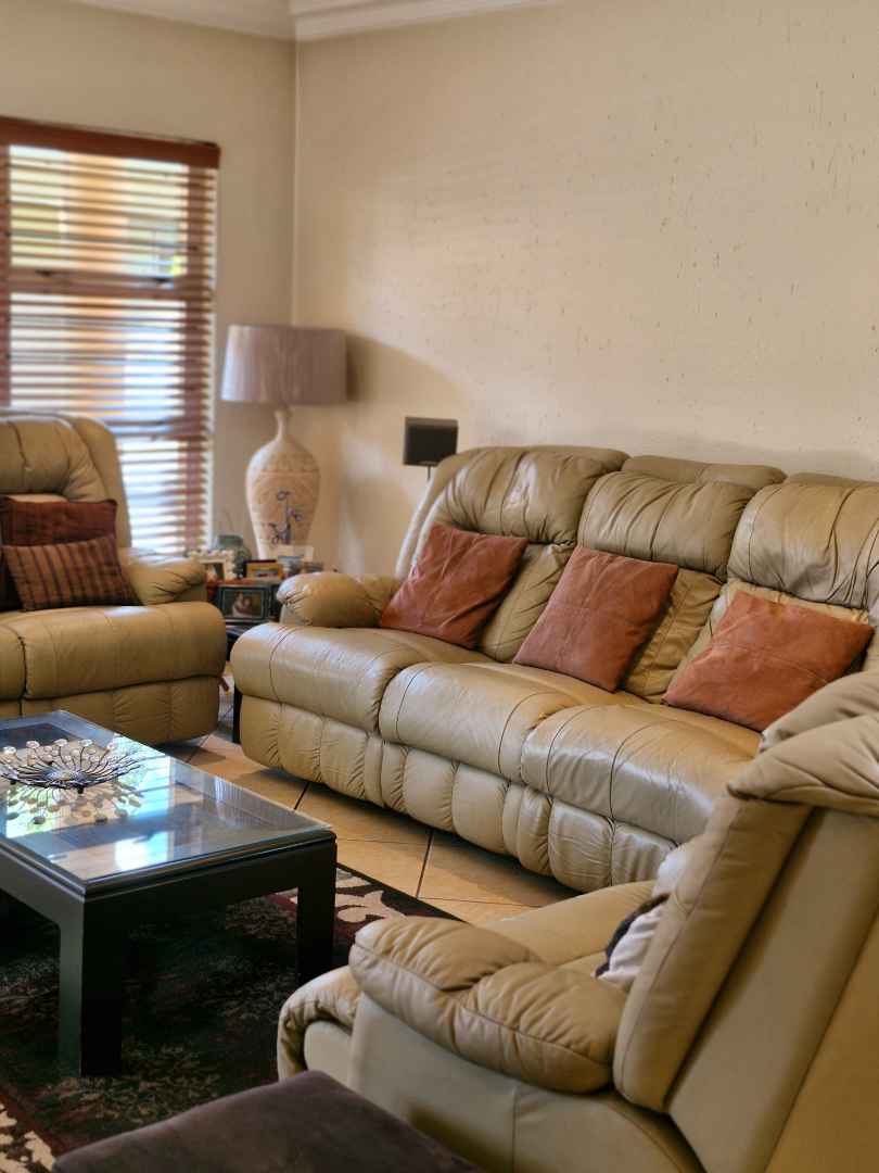 3 Bedroom Property for Sale in Parkhill Gardens Gauteng