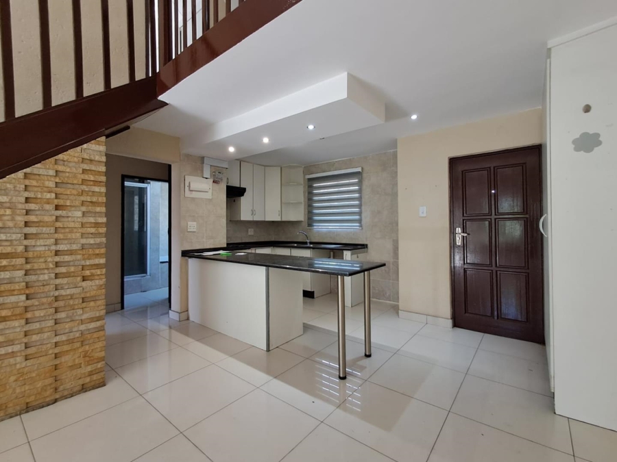 2 Bedroom Property for Sale in Bassonia Rock Gauteng