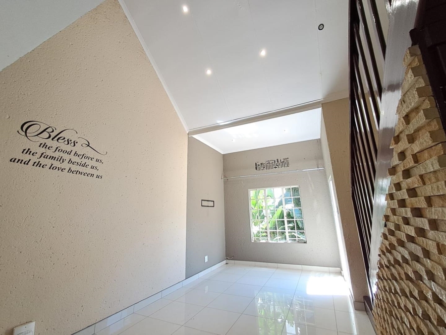 2 Bedroom Property for Sale in Bassonia Rock Gauteng