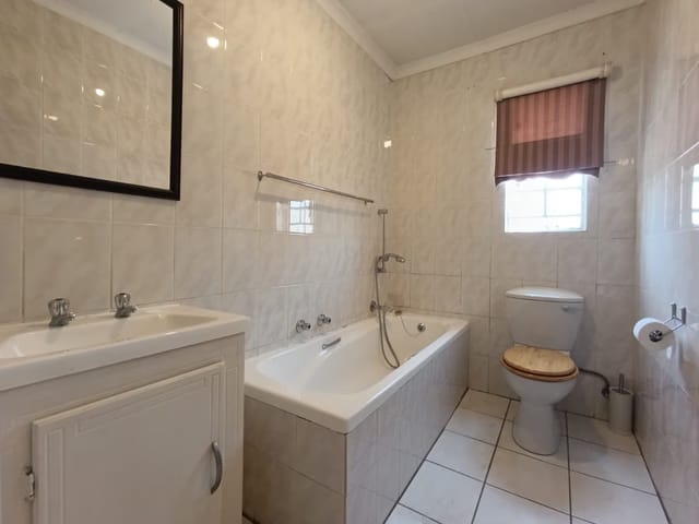 2 Bedroom Property for Sale in New Redruth Gauteng