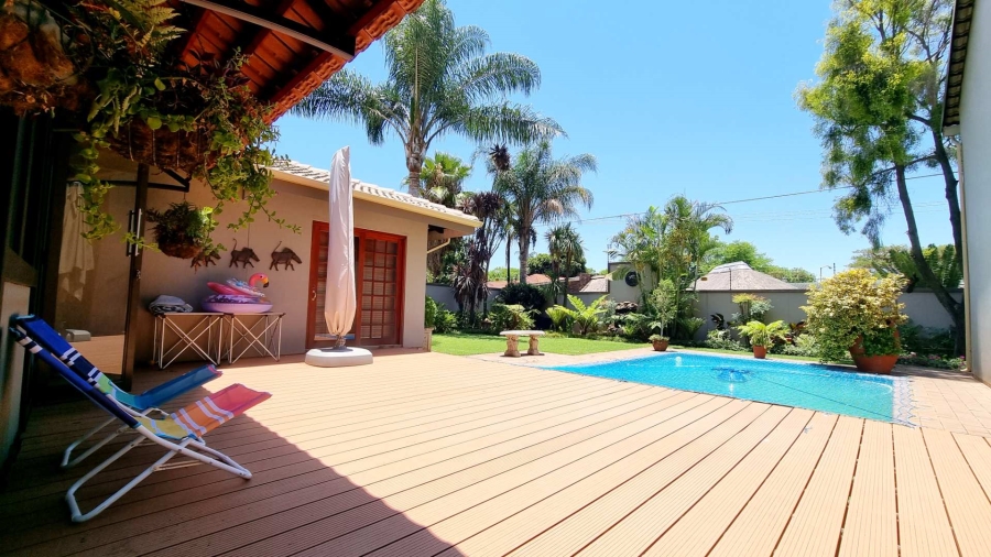 7 Bedroom Property for Sale in Sinoville Gauteng