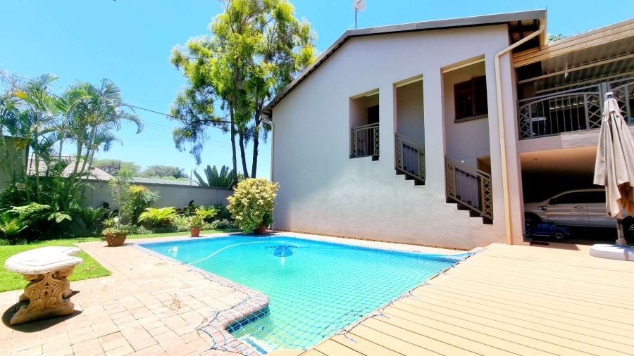 7 Bedroom Property for Sale in Sinoville Gauteng