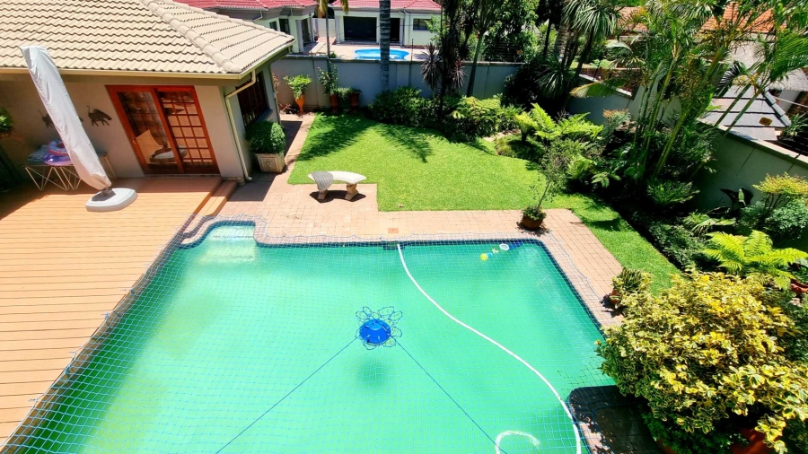 7 Bedroom Property for Sale in Sinoville Gauteng