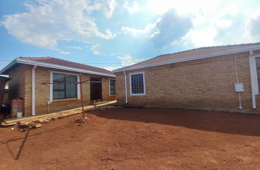 4 Bedroom Property for Sale in The Orchards Gauteng