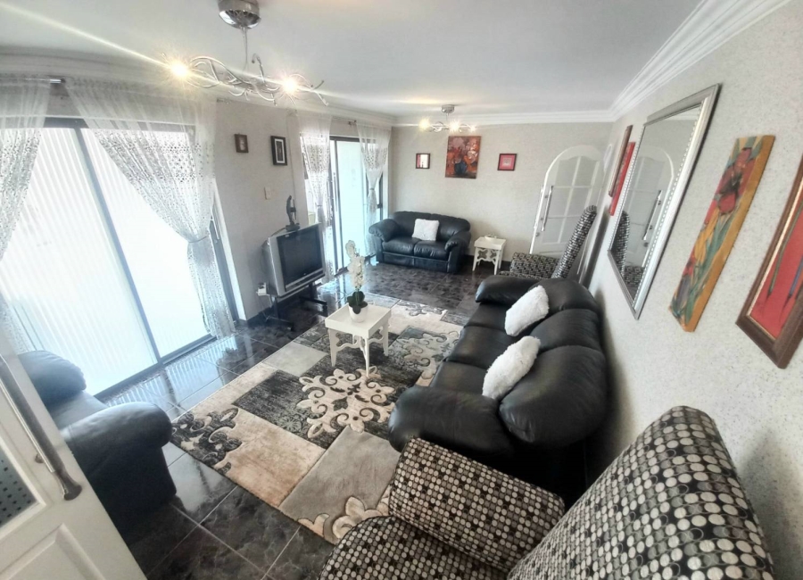 4 Bedroom Property for Sale in The Orchards Gauteng