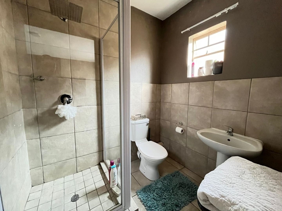 To Let 3 Bedroom Property for Rent in Kosmosdal Gauteng