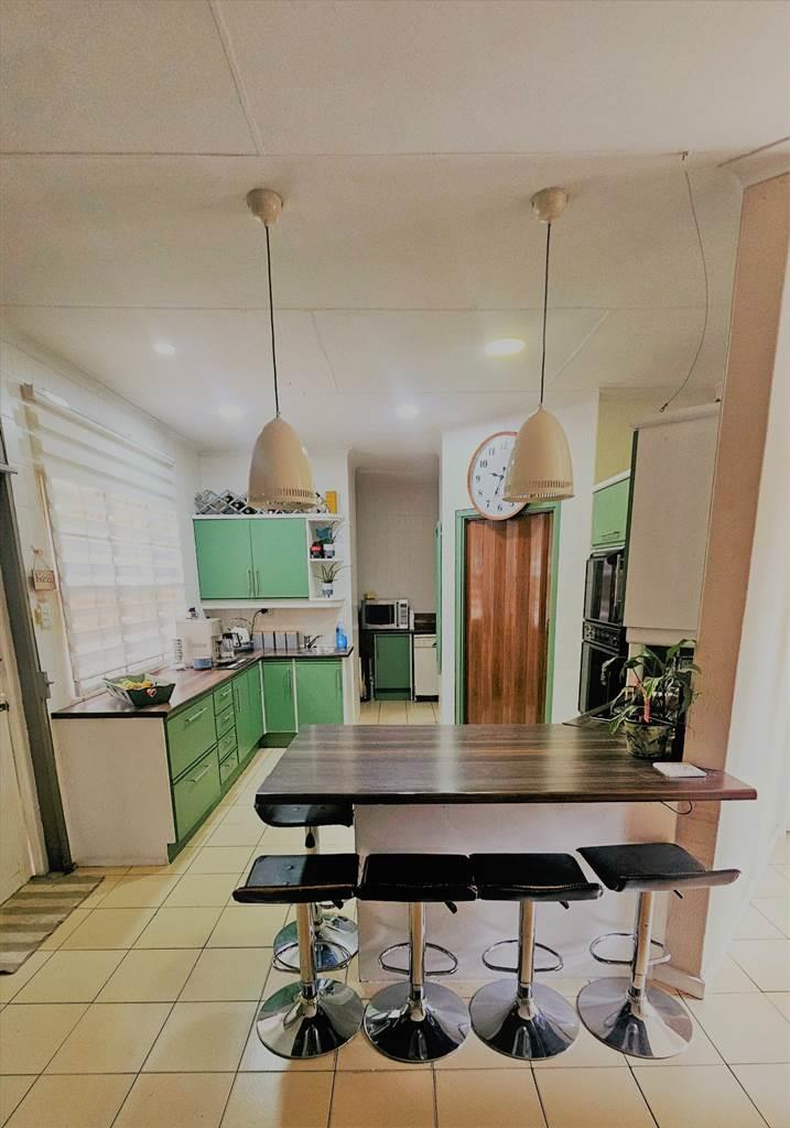 4 Bedroom Property for Sale in Faerie Glen Gauteng