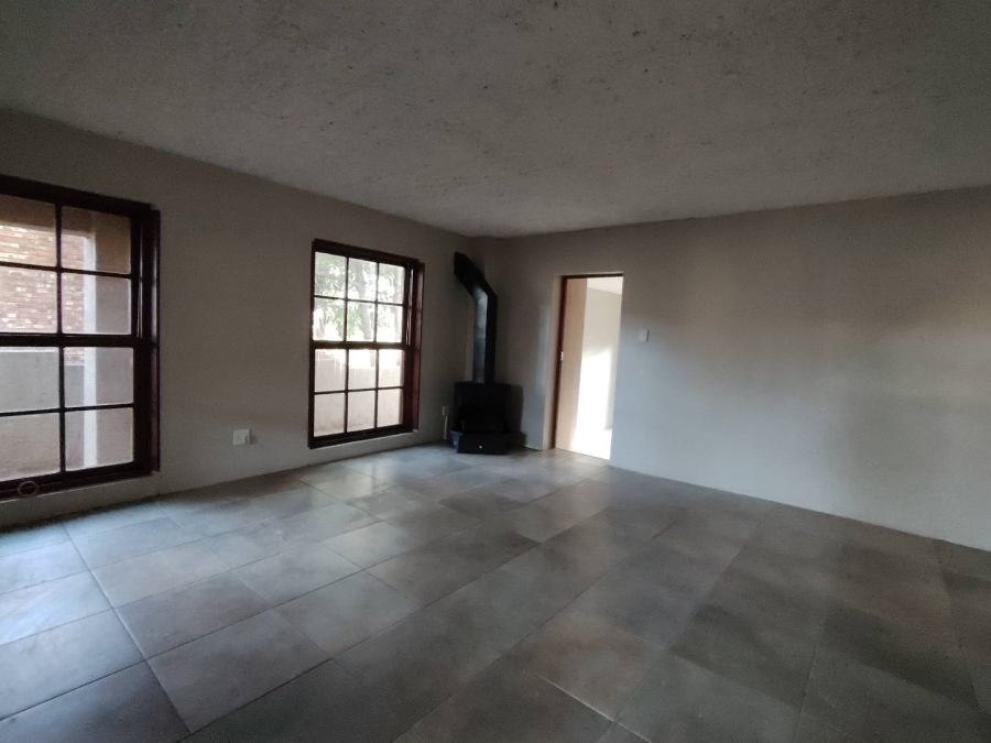 To Let 1 Bedroom Property for Rent in Eldoraigne Gauteng