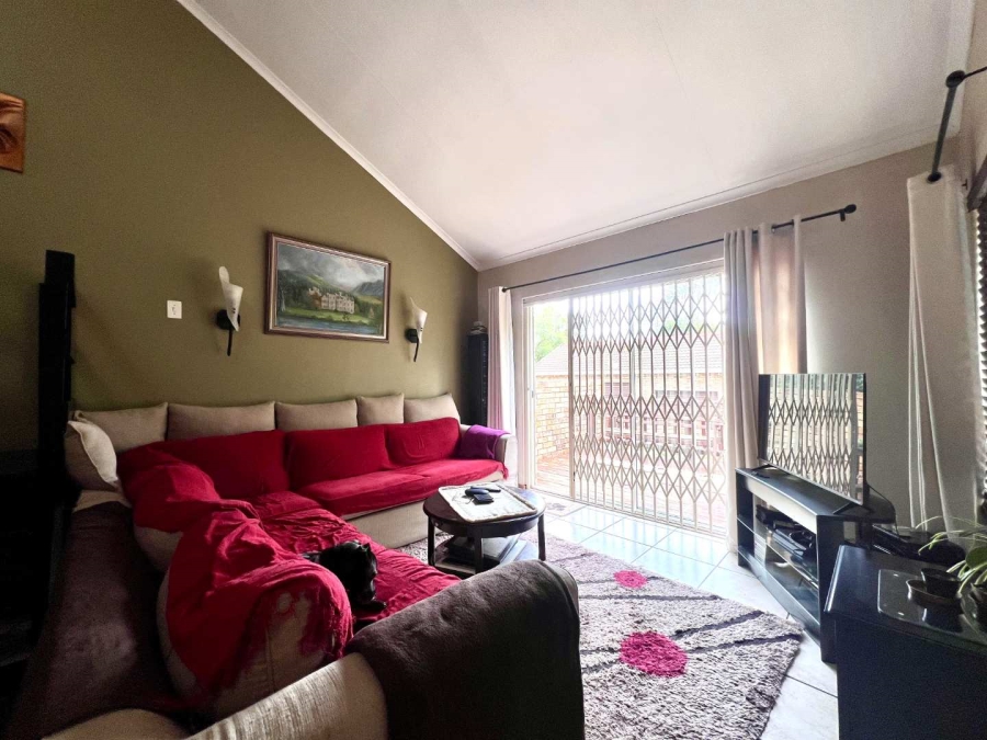 3 Bedroom Property for Sale in Radiokop Gauteng