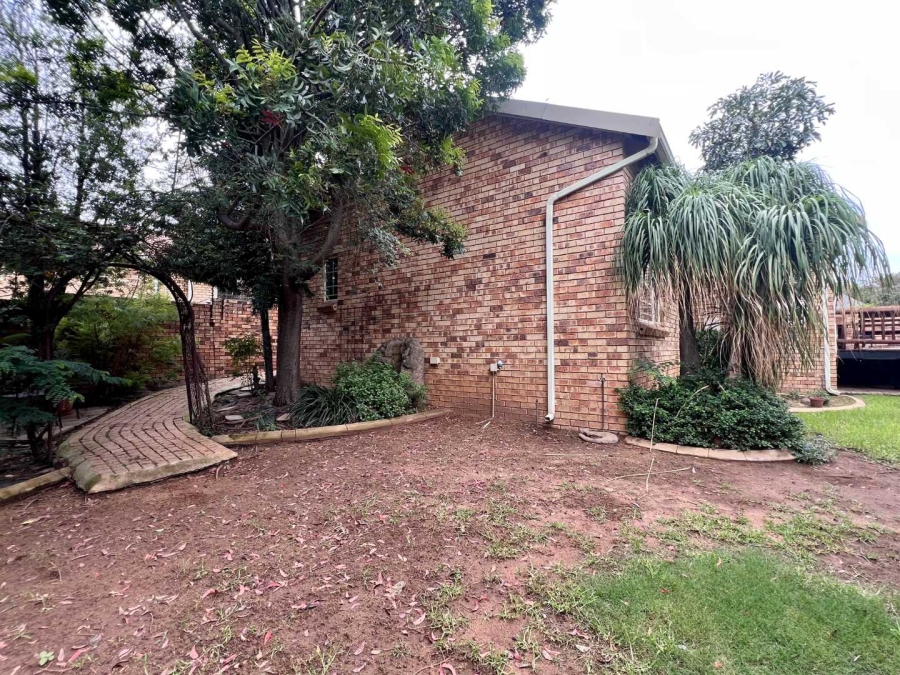 3 Bedroom Property for Sale in Radiokop Gauteng