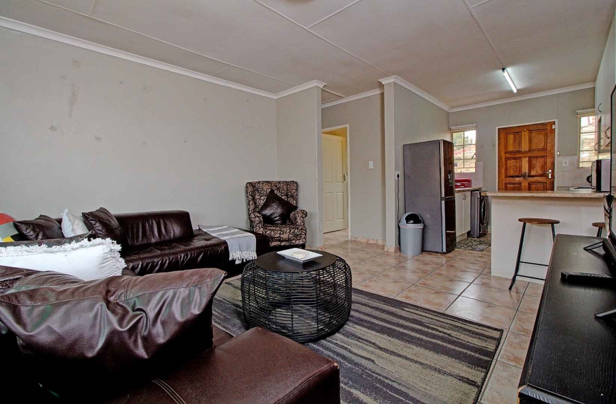 2 Bedroom Property for Sale in Wilgeheuwel Gauteng