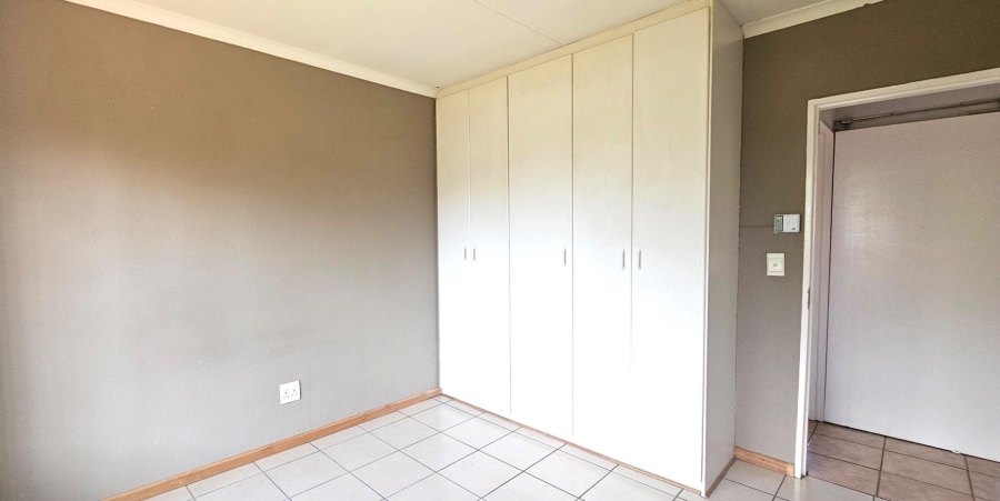 2 Bedroom Property for Sale in Honeydew Ridge Gauteng