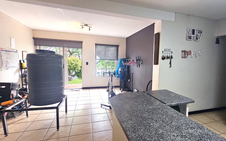 3 Bedroom Property for Sale in Radiokop Gauteng