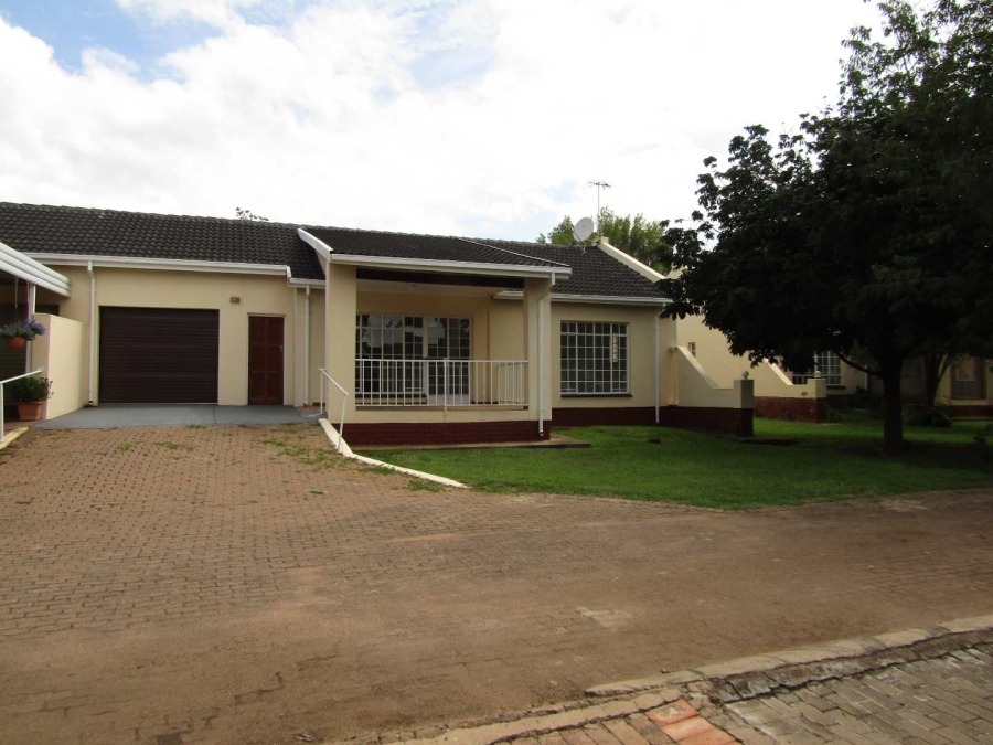 2 Bedroom Property for Sale in Theresa Park Gauteng