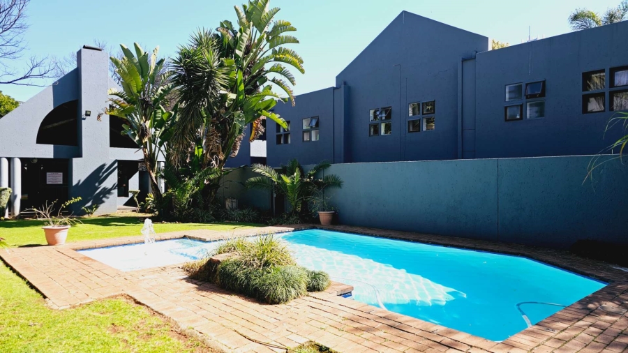 To Let 3 Bedroom Property for Rent in Sandown Gauteng