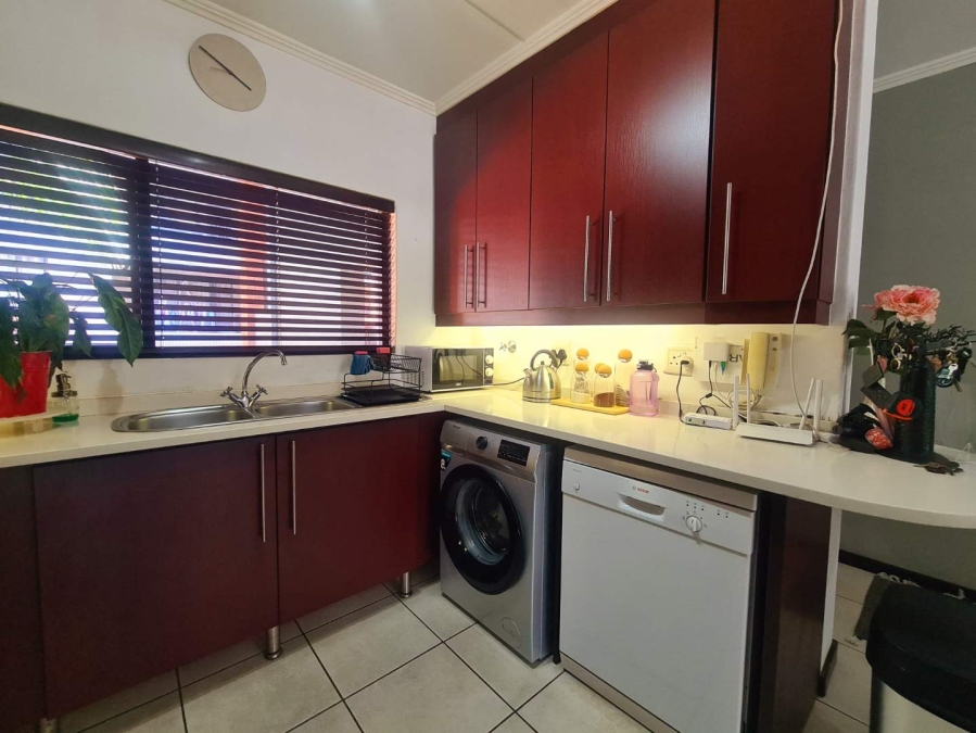 To Let 2 Bedroom Property for Rent in Solheim Gauteng