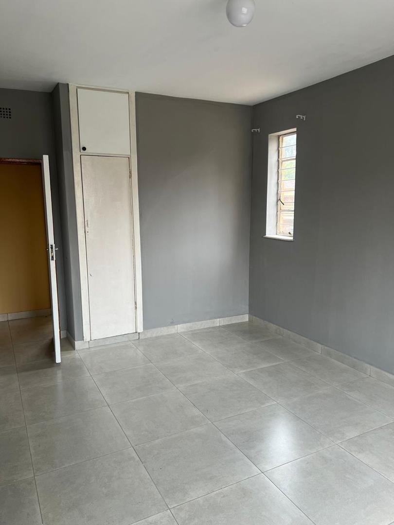 To Let 2 Bedroom Property for Rent in Rosettenville Gauteng