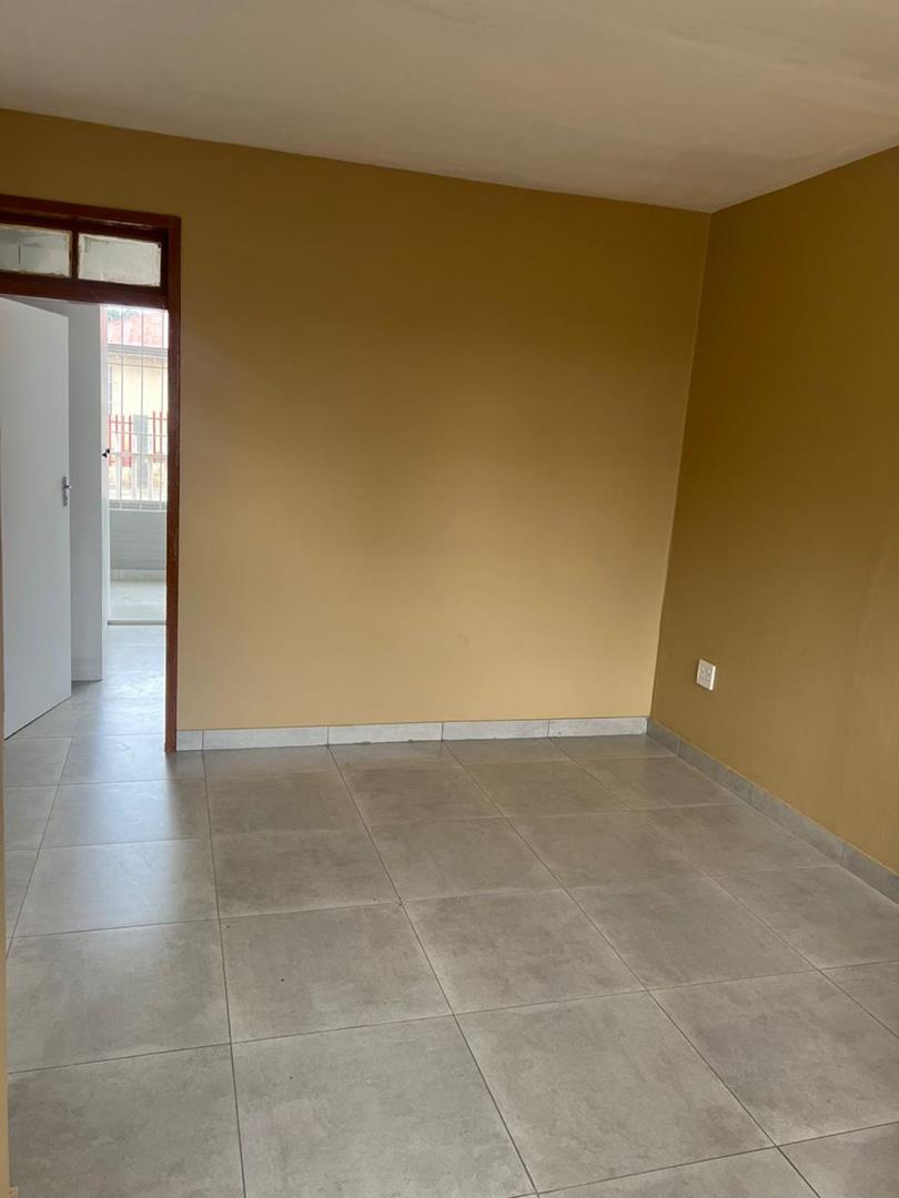 To Let 2 Bedroom Property for Rent in Rosettenville Gauteng