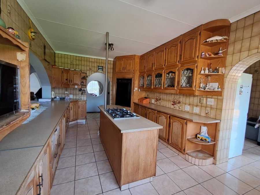 5 Bedroom Property for Sale in Brackenhurst Gauteng