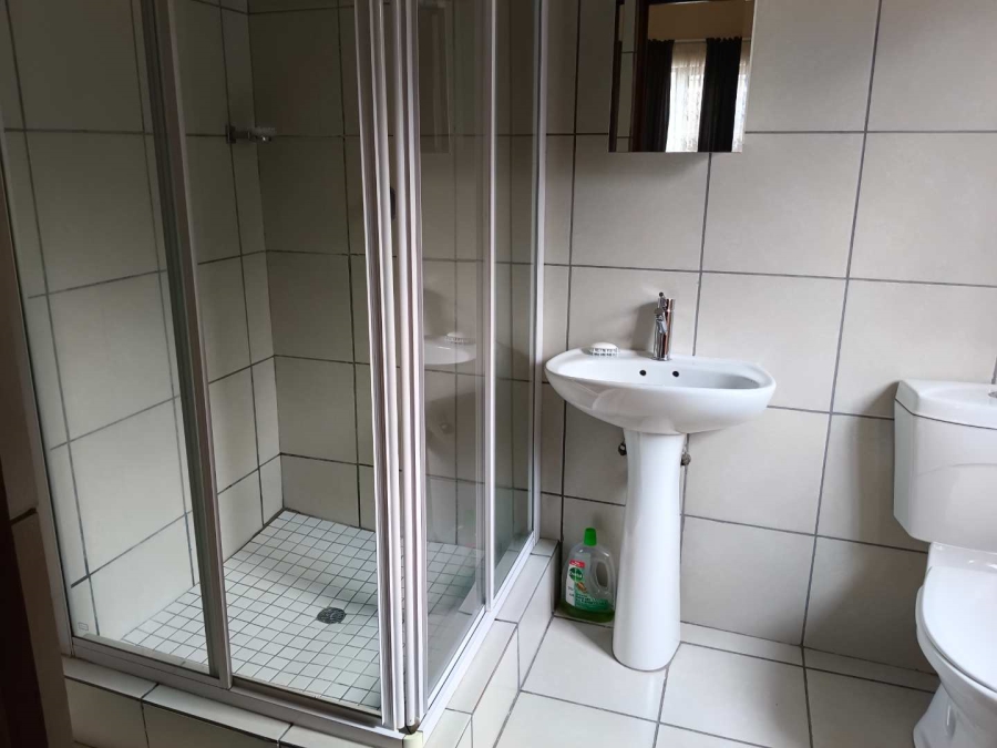 2 Bedroom Property for Sale in South Crest Gauteng