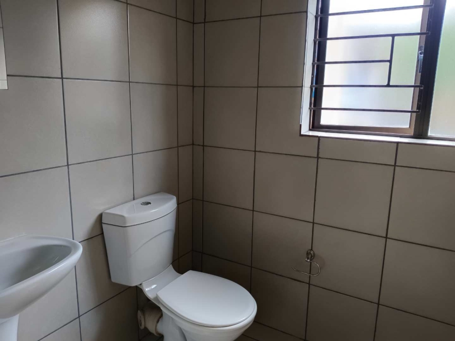 2 Bedroom Property for Sale in South Crest Gauteng