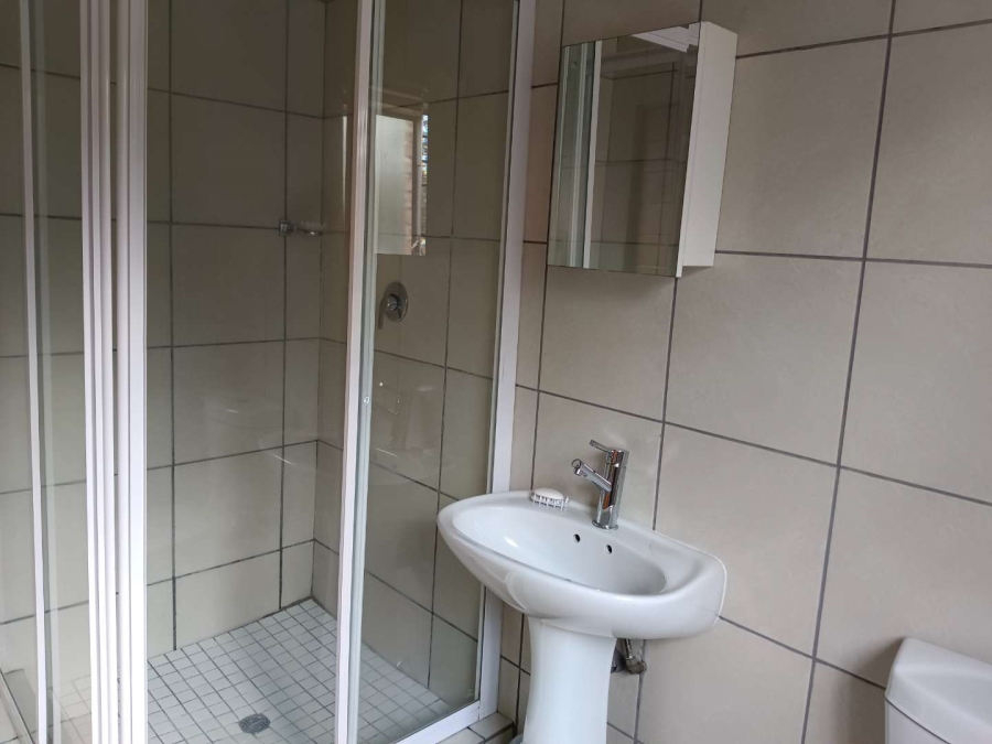 2 Bedroom Property for Sale in South Crest Gauteng