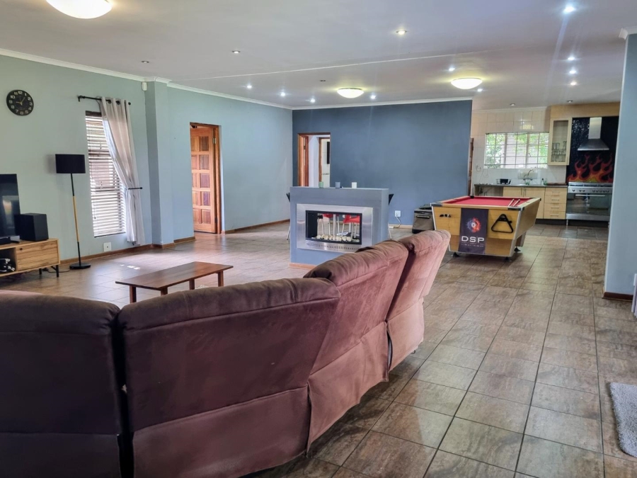 4 Bedroom Property for Sale in Brackenhurst Gauteng