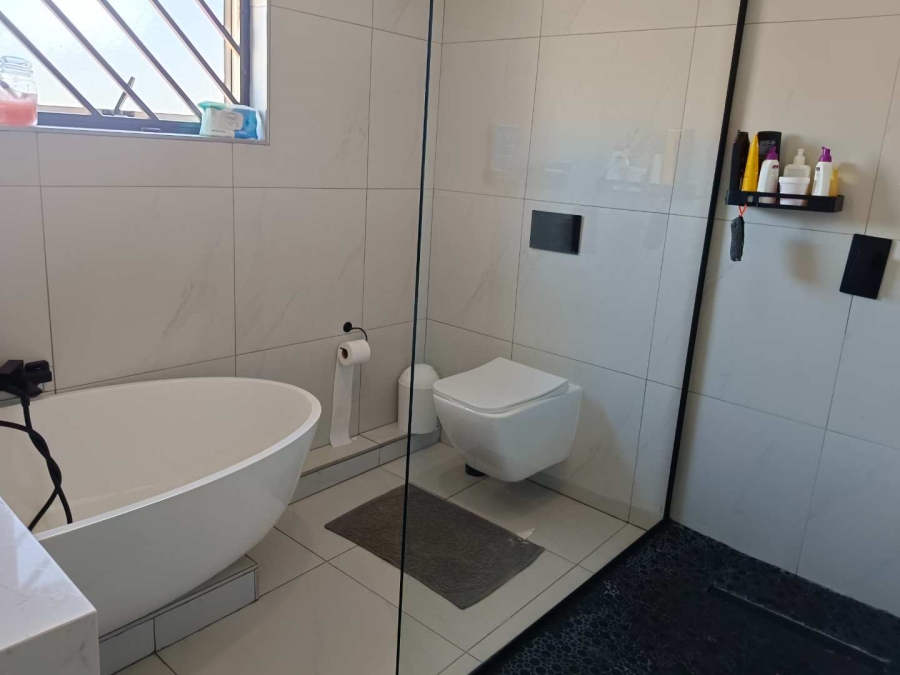 To Let 2 Bedroom Property for Rent in Meyersdal Gauteng