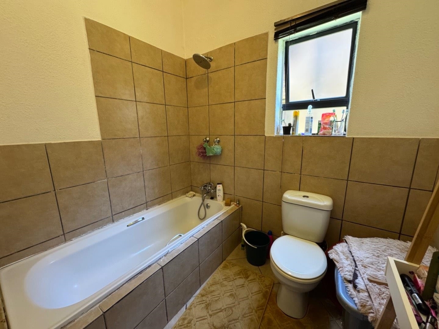 To Let 2 Bedroom Property for Rent in Albertsdal Gauteng